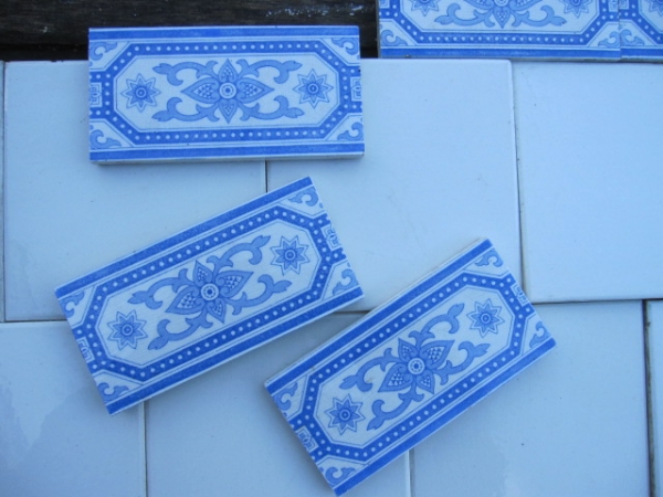 Antieke wandtegels, art nouveau wandtegels, art deco wandtegels, jaren dertig tegels, antieke muurtegels, witjes