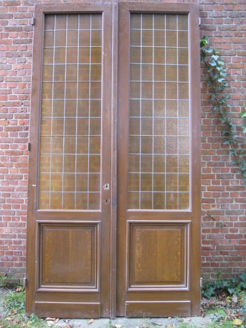 hoge dubbele deuren met glas in lood kamer en suite